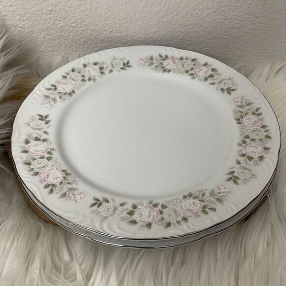Vintage - Sheffield Fine China 2 Plates Classic 501 Pattern - Picture 1 of 5